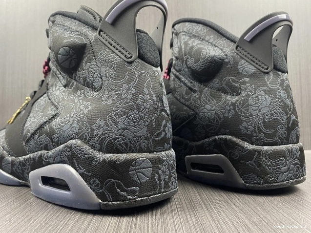 (W) DB9818-001 Triple 6 Black Jordan Retro SD 0730